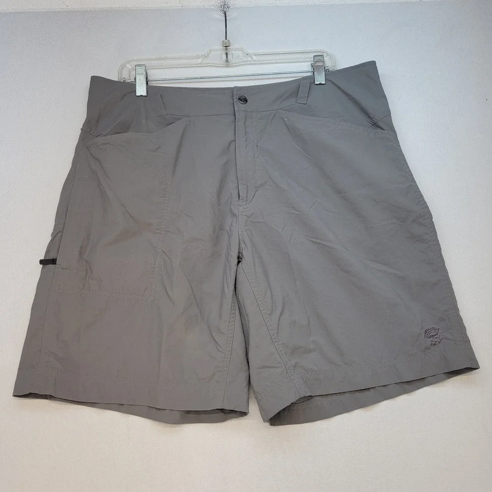 Mountain Hardwear Hiking Shorts Mens L Grey Outdoor Nylon Cargo OM3912